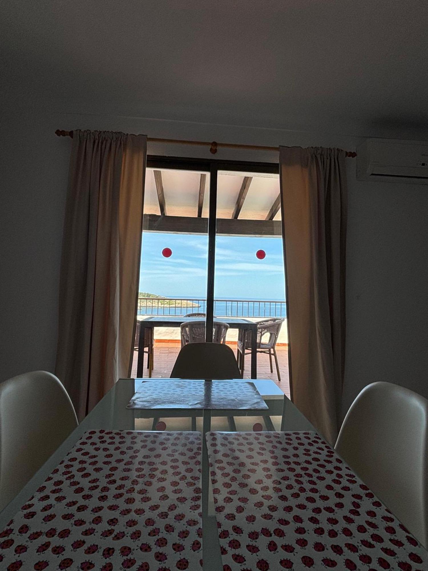 Es Grop Apartamentos Portinatx Buitenkant foto